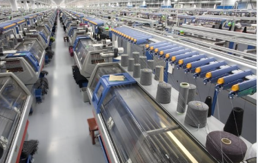 How a Knitwear Manufacturer Creates a Brand from Nothing